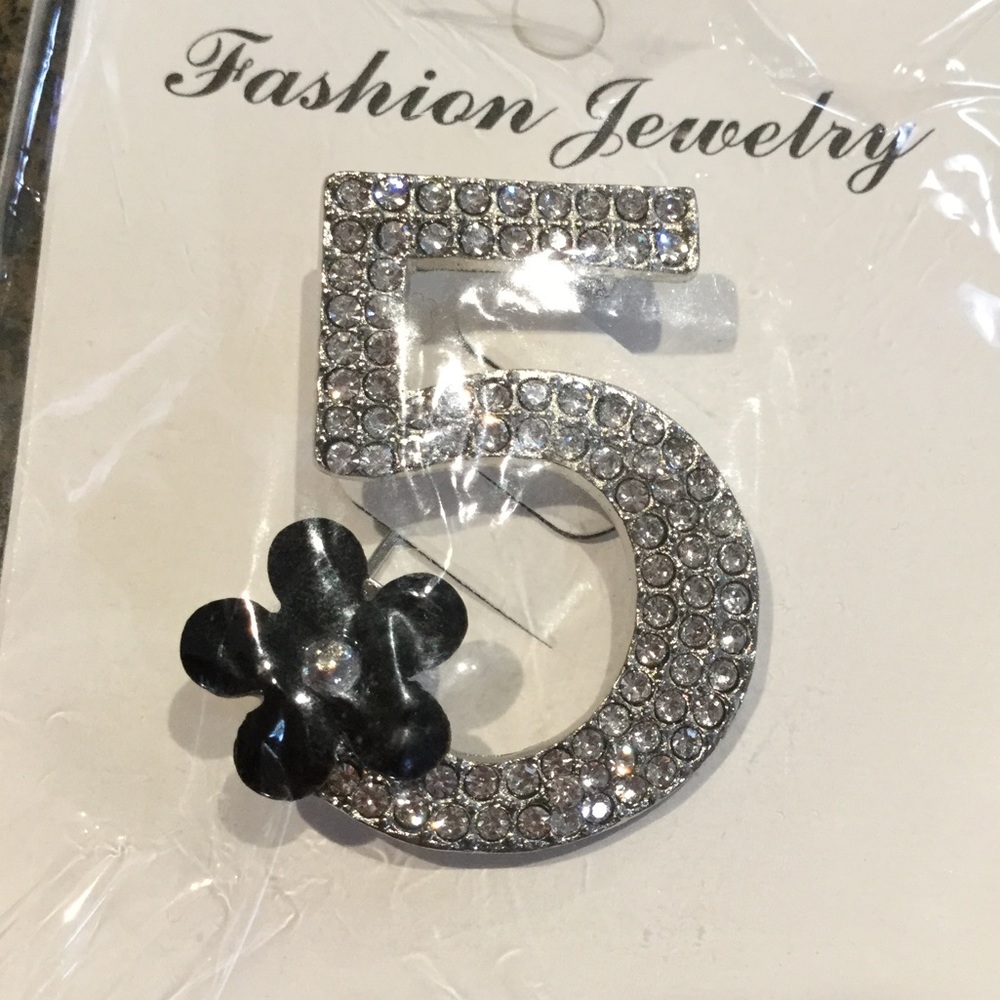 Fashion Rhinestone Pin